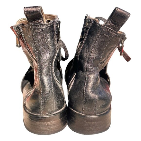 JP DAVID BLACK LEATHER ANKLE BOOT (SZ 37 - 6) (EUC) - Picture 5 of 10